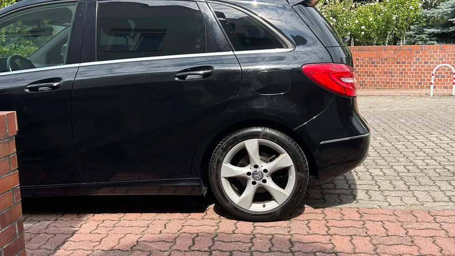 MERCEDES-BENZ B Klasa -