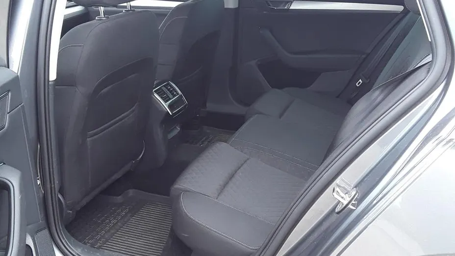 SKODA Superb Superb 2.0 TDI SCR Ambition DSG