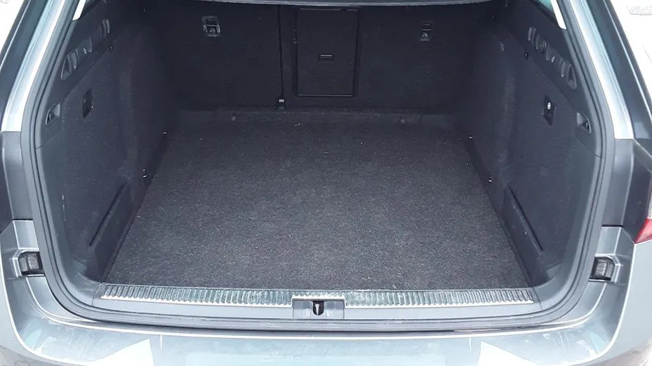 SKODA Superb Superb 2.0 TDI SCR Ambition DSG