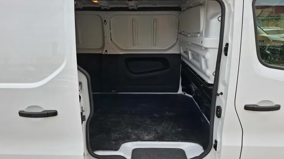 RENAULT Trafic Trafic 2.0 dCi L2H1 HD Pack Clim
