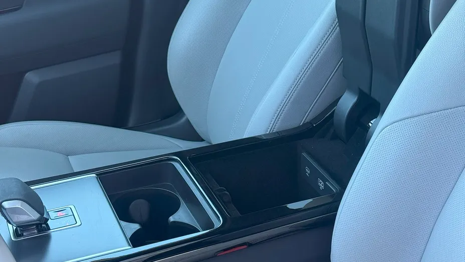 LAND ROVER Range Rover Velar Velar 2.0 D200 mHEV Dynamic SE