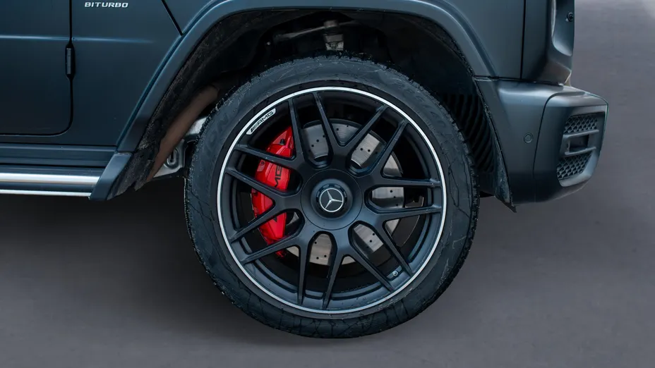 MERCEDES-BENZ Klasa G AMG G 63