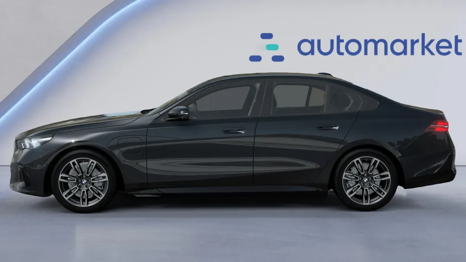 BMW Seria 5 530e PHEV M Sport aut Nowy