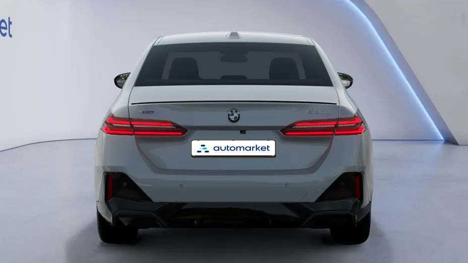 BMW Seria 5 520d xDrive mHEV M Sport aut Nowy