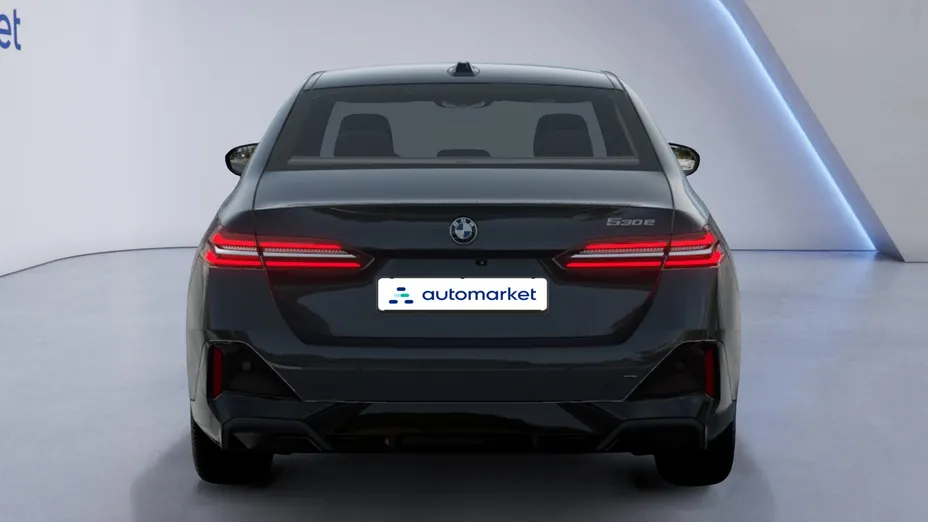 BMW Seria 5 530e PHEV M Sport aut Nowy