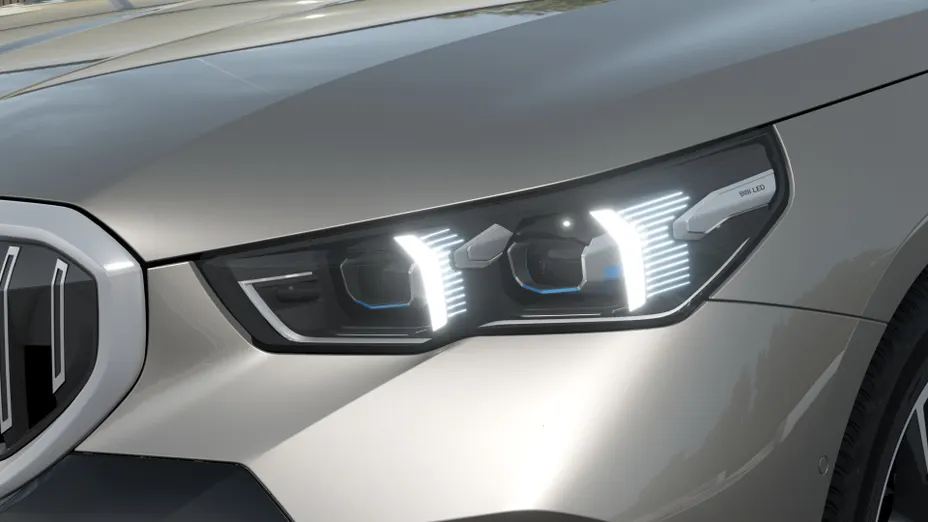 BMW Seria 5 530e PHEV M Sport aut Nowy