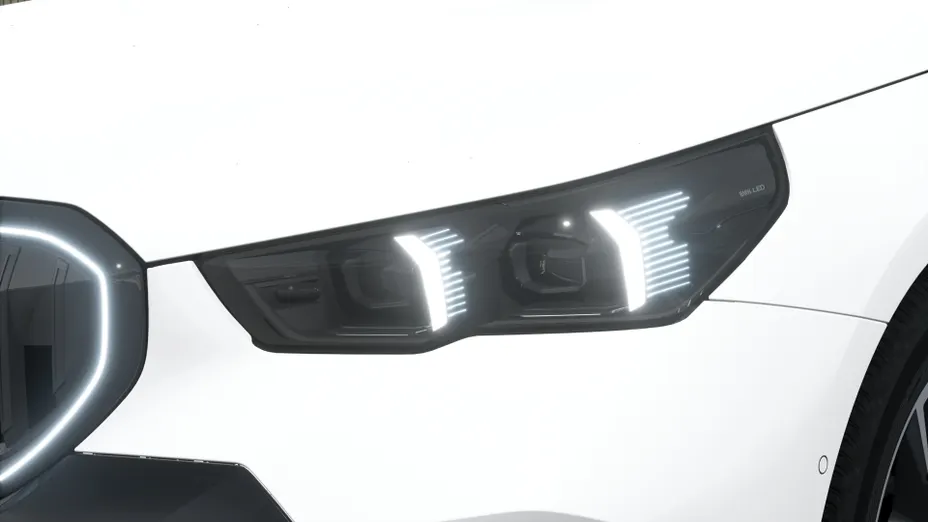 BMW Seria 5 520d xDrive mHEV M Sport aut Nowy