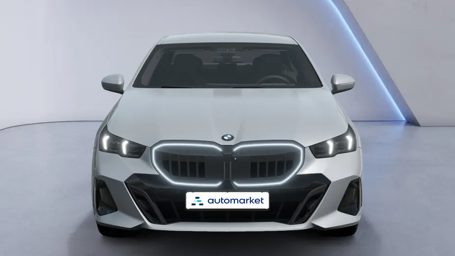 BMW Seria 5 520d xDrive mHEV M Sport aut Nowy