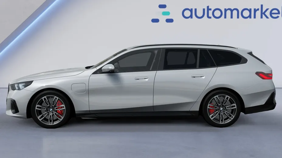 BMW Seria 5 550e xDrive PHEV M Sport aut Nowy