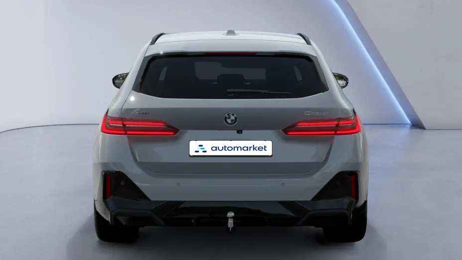 BMW Seria 5 550e xDrive PHEV M Sport aut Nowy