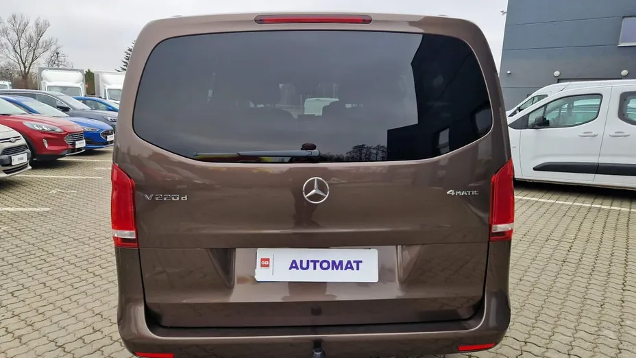 MERCEDES-BENZ V Klasa V 220 d 9G-Tronic Style (długi)