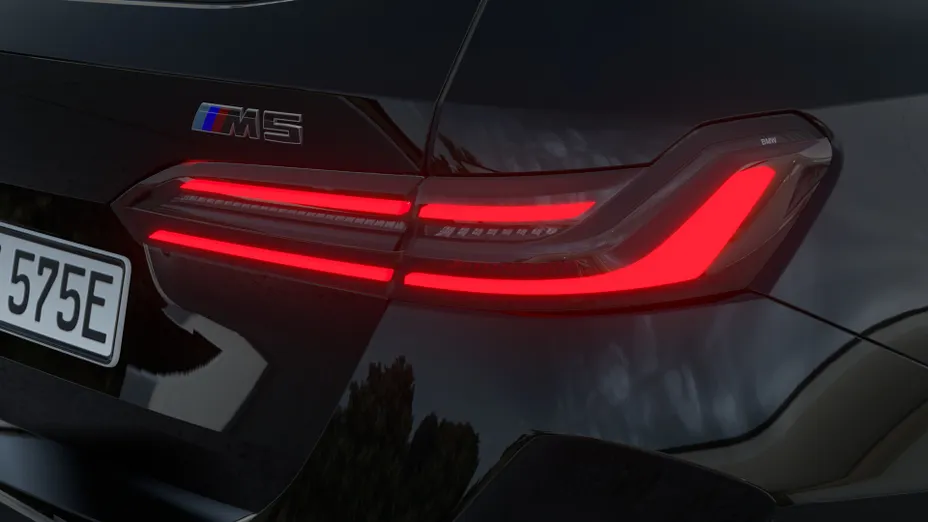 BMW Seria 5 M5 PHEV aut Nowy