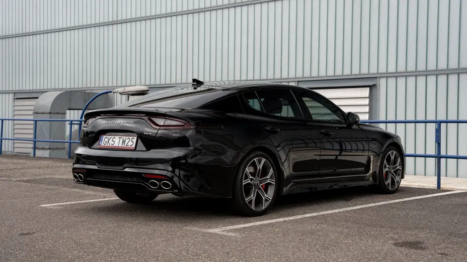 KIA Stinger Stinger 3.3 T-GDI V6 GT AWD