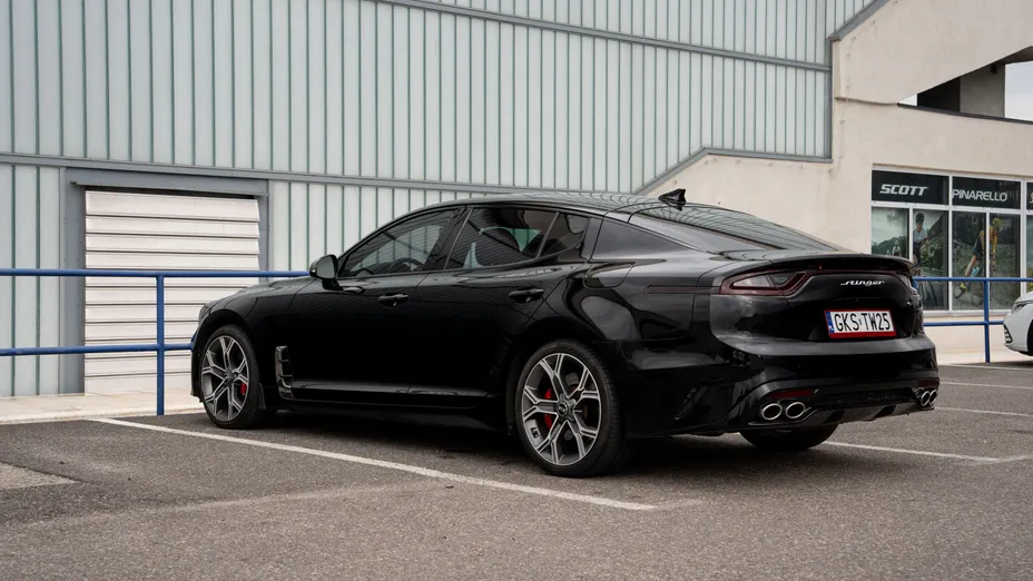 KIA Stinger Stinger 3.3 T-GDI V6 GT AWD
