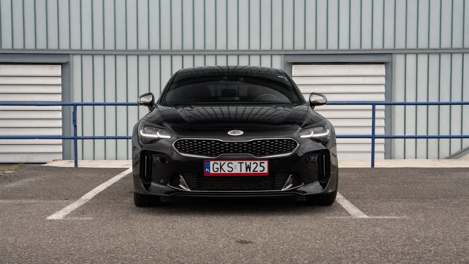 KIA Stinger Stinger 3.3 T-GDI V6 GT AWD