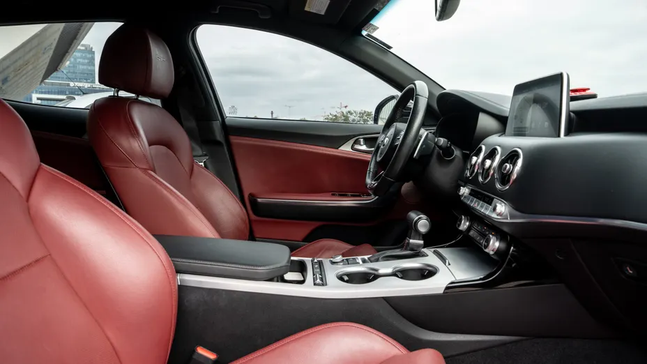 KIA Stinger Stinger 3.3 T-GDI V6 GT AWD