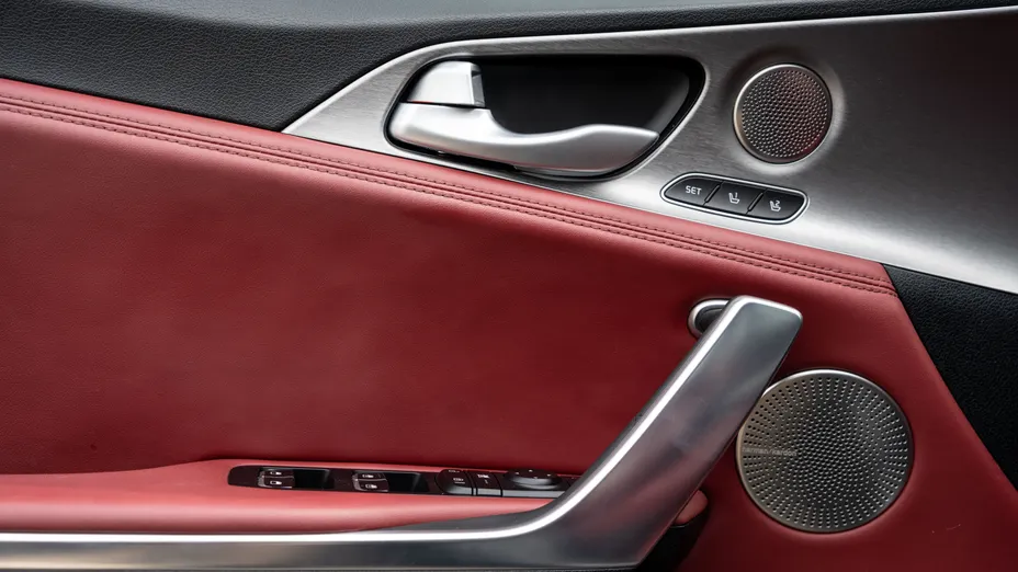 KIA Stinger Stinger 3.3 T-GDI V6 GT AWD