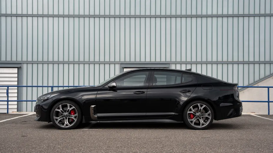 KIA Stinger Stinger 3.3 T-GDI V6 GT AWD