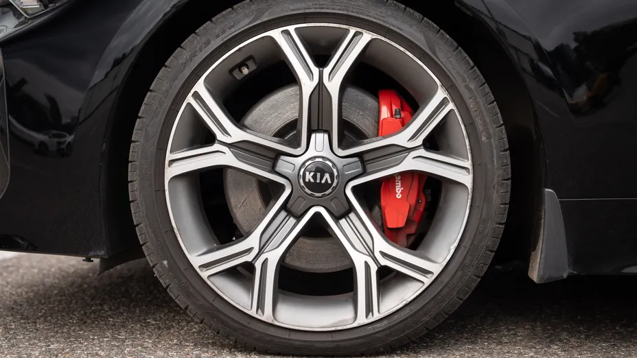 KIA Stinger Stinger 3.3 T-GDI V6 GT AWD