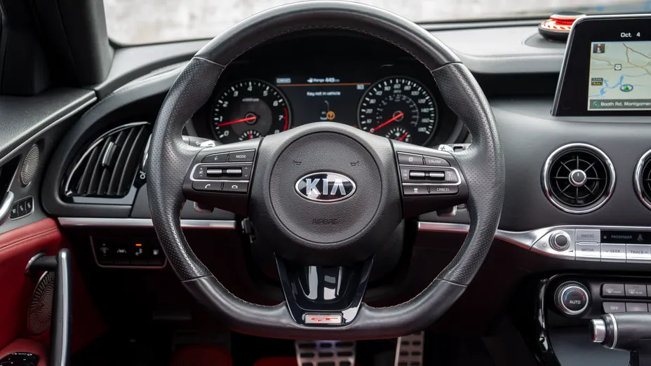 KIA Stinger Stinger 3.3 T-GDI V6 GT AWD