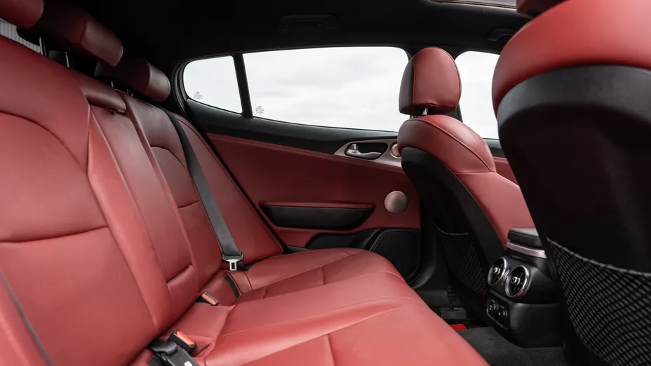 KIA Stinger Stinger 3.3 T-GDI V6 GT AWD