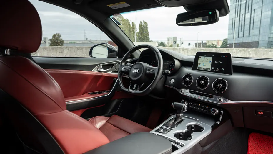 KIA Stinger Stinger 3.3 T-GDI V6 GT AWD