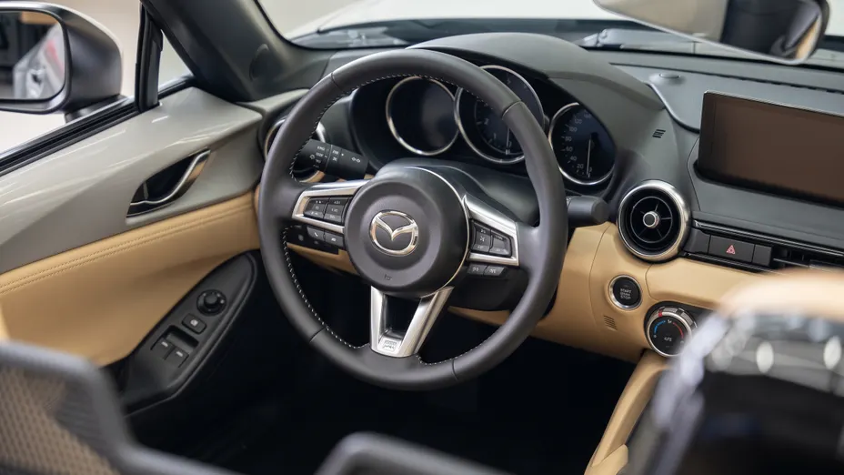 MAZDA MX-5 MX-5 2.0 Kazari i-ELOOP