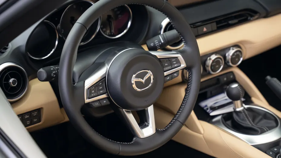 MAZDA MX-5 MX-5 2.0 Kazari i-ELOOP