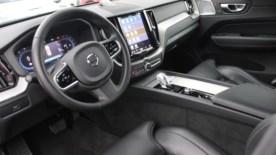 VOLVO XC60 XC60 B5 B AWD Ultimate Black Edition aut