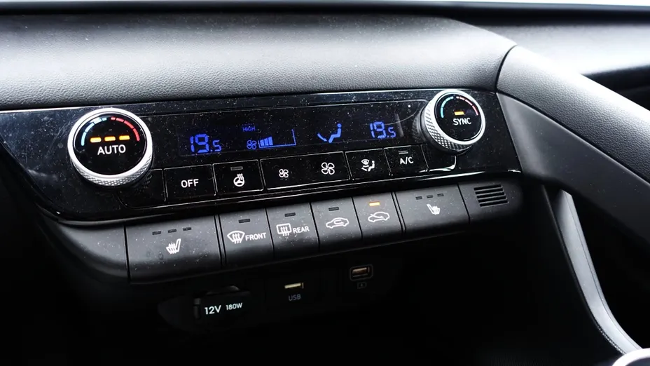 HYUNDAI Elantra Elantra 1.6 Executive