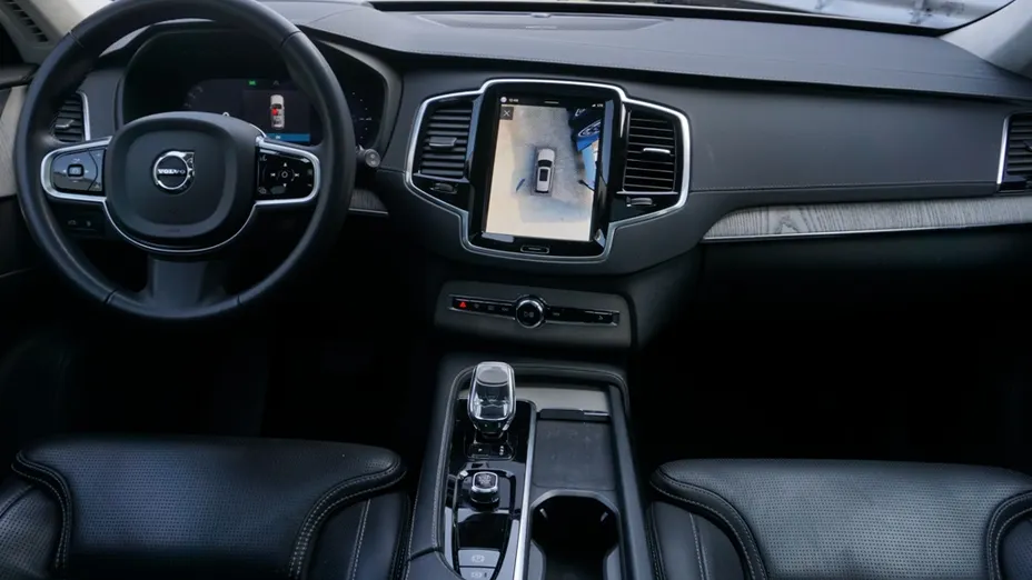VOLVO XC90 XC90 T8 AWD Plug-In Hybrid Ultimate Dark 7os aut