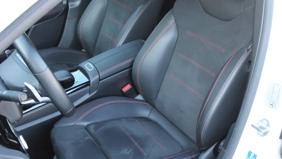 MERCEDES-BENZ A Klasa A 200 4-Matic AMG Line 8G-DCT