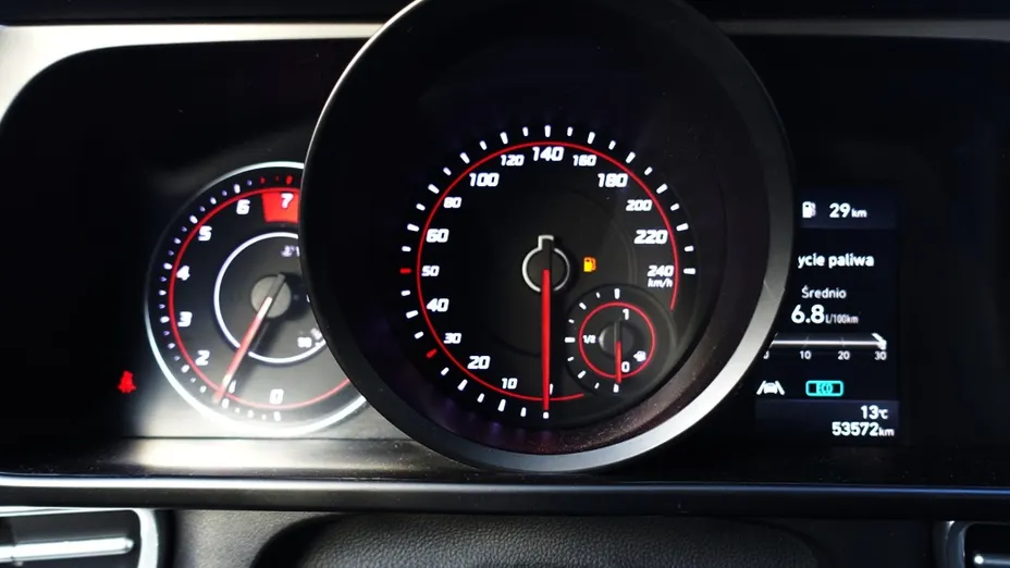 HYUNDAI Elantra Elantra 1.6 Smart CVT