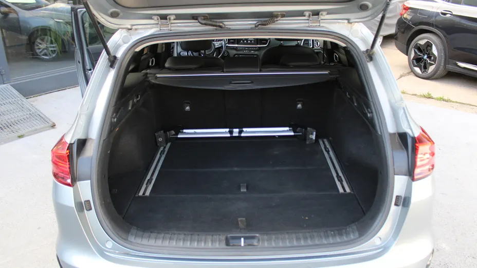 KIA Cee'd Ceed 1.6 CRDi SCR L DCT