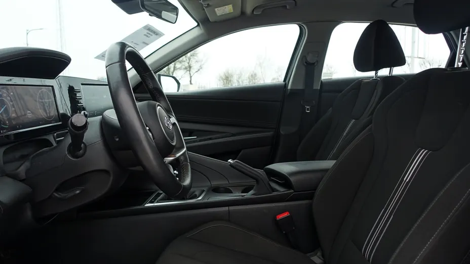 HYUNDAI Elantra Elantra 1.6 Executive