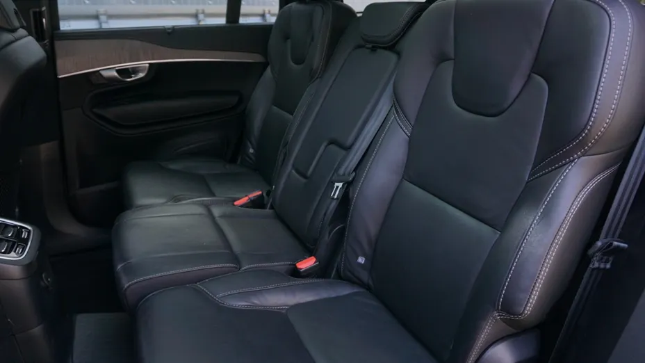 VOLVO XC90 XC90 T8 AWD Plug-In Hybrid Ultimate Dark 7os aut