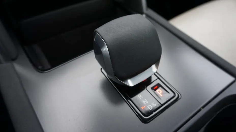 LAND ROVER Discovery Sport Discovery Sport 2.0 D200 mHEV R-Dynamic HSE aut