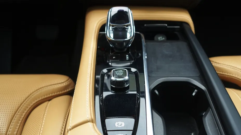 VOLVO XC90 XC90 B5 B AWD Plus Bright 7os aut
