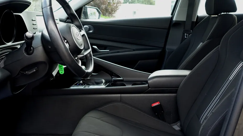 HYUNDAI Elantra Elantra 1.6 Smart CVT