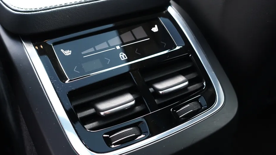 VOLVO XC90 XC90 T8 AWD Plug-In Hybrid Ultimate Dark 7os aut