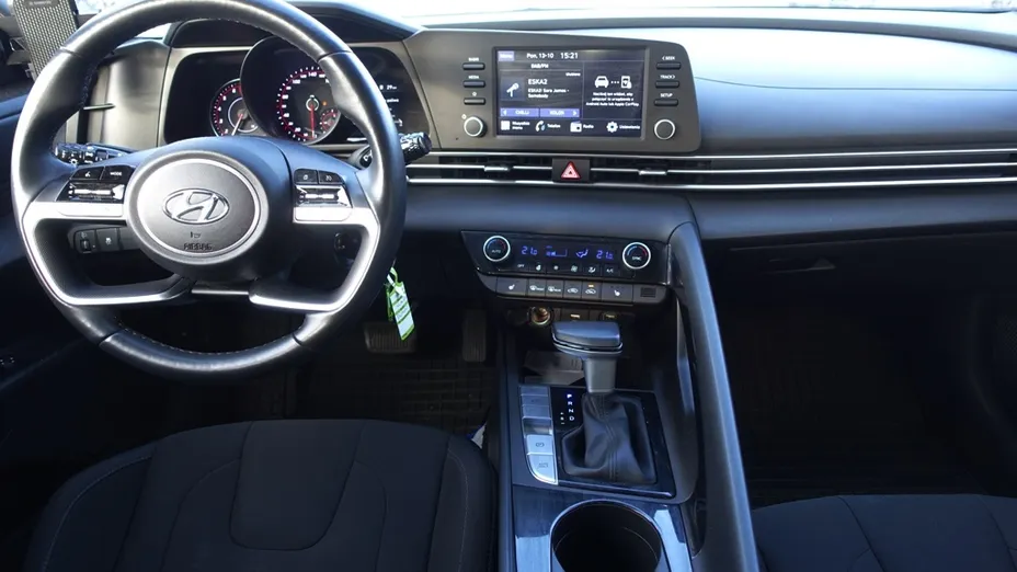 HYUNDAI Elantra Elantra 1.6 Smart CVT