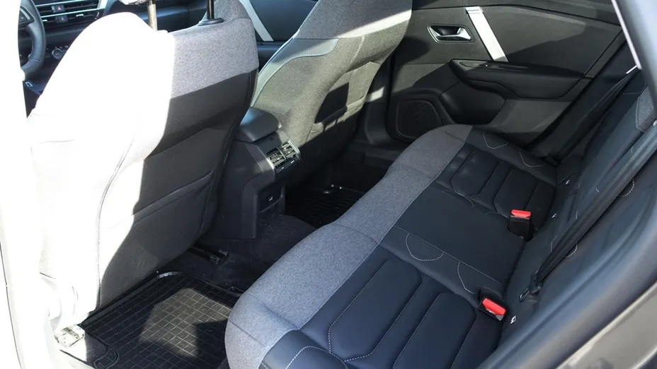 CITROEN C4 X C4 X 1.2 PureTech Shine S&S EAT8