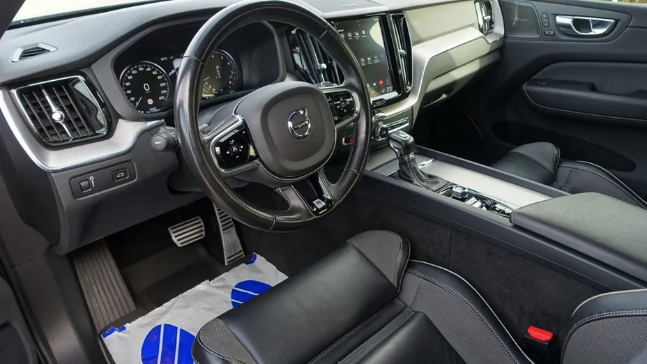 VOLVO XC60 XC60 T4 R-Design aut