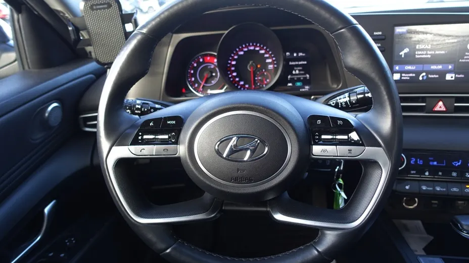 HYUNDAI Elantra Elantra 1.6 Smart CVT