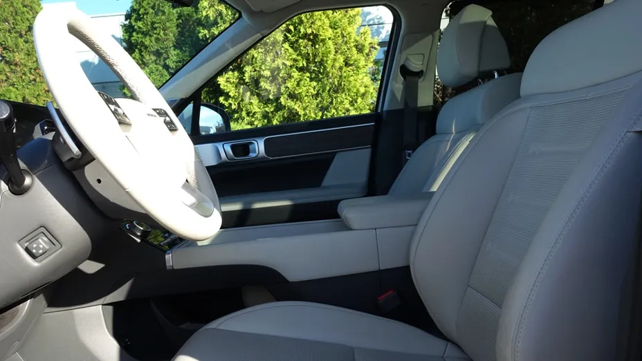 HYUNDAI Santa Fe Santa Fe 1.6 T-GDI HEV Platinum 4WD aut