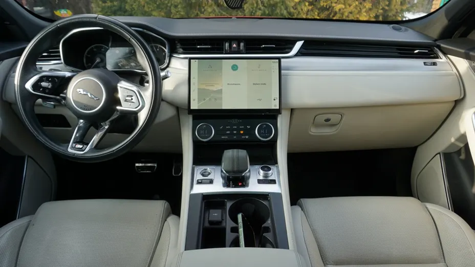 JAGUAR F-Pace F-Pace 2.0 P250 mHEV AWD R-Dynamic Black