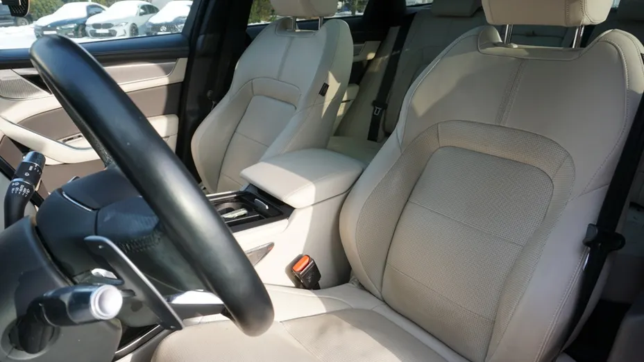 JAGUAR F-Pace F-Pace 2.0 P250 mHEV AWD R-Dynamic Black