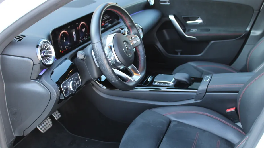 MERCEDES-BENZ A Klasa A 200 4-Matic AMG Line 8G-DCT