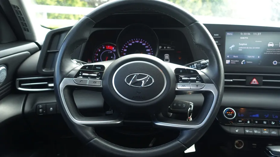 HYUNDAI Elantra Elantra 1.6 Smart CVT