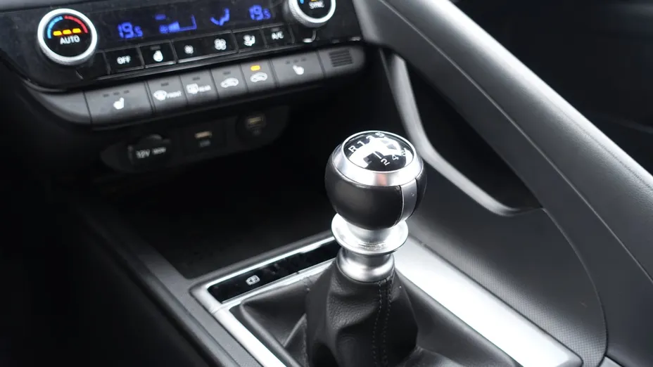 HYUNDAI Elantra Elantra 1.6 Executive